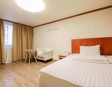 Yangji Park Hotel Changwon Esterno foto